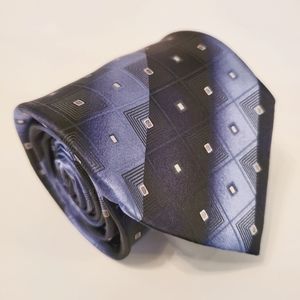 Kilbourne and Finch Blue Geometric Silk Tie